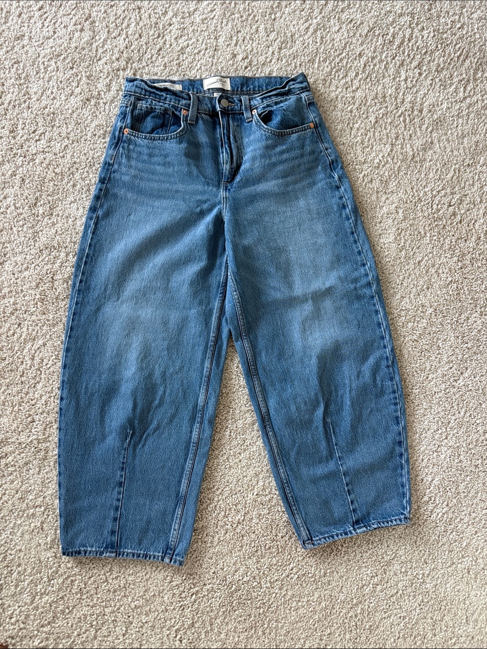 High-Rise Barrel Fit Women’s Jeans - Blue